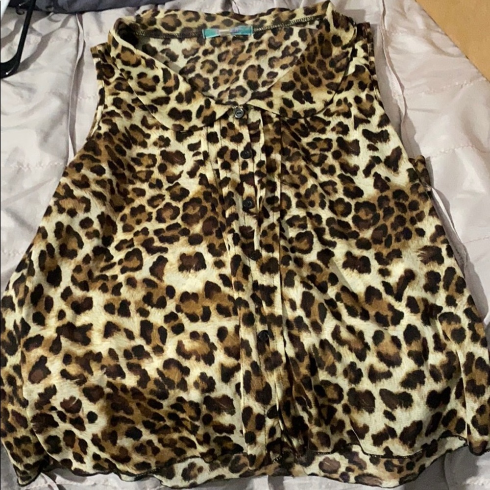 Leopard top